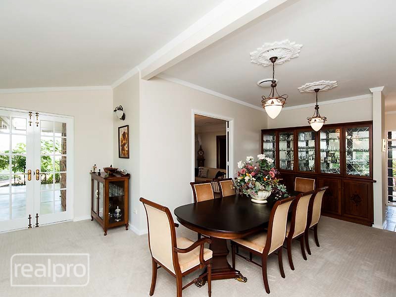 36 Salter Point Parade, Salter Point WA 6152