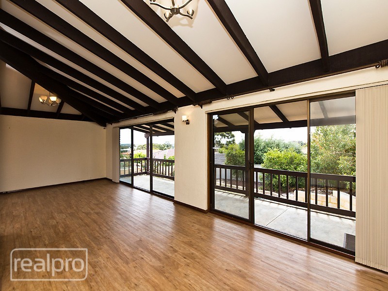 36 Deverell Way, Bentley WA 6102