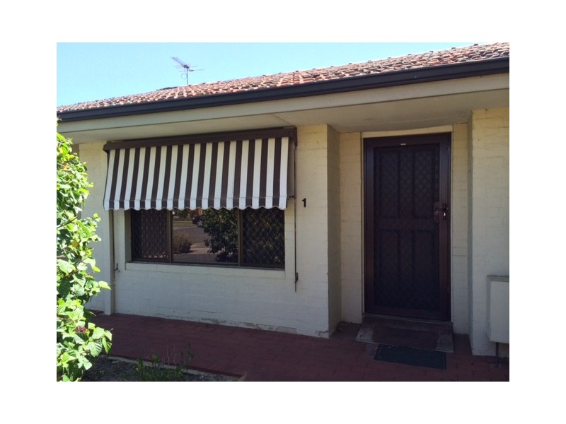 1/99 Clydesdale Street, Como WA 6152