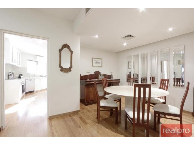 2/1 Queen Street, South Perth WA 6151