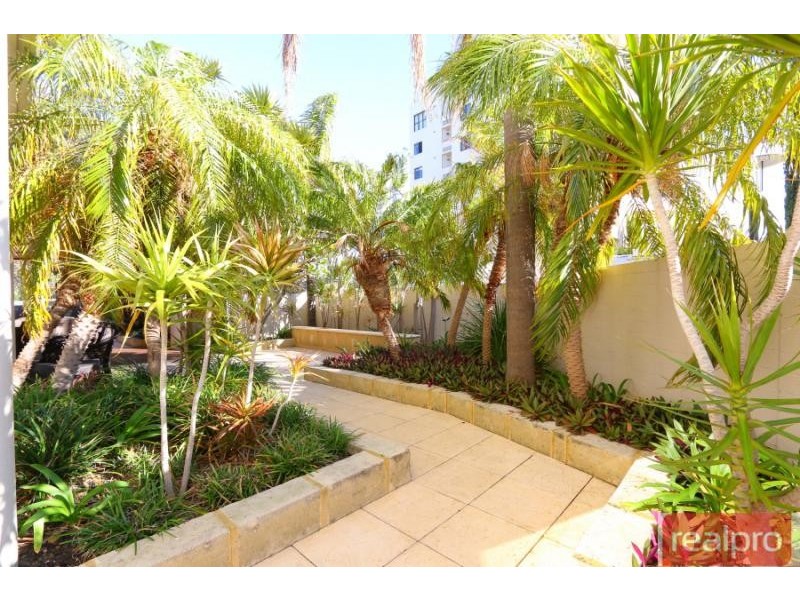 2/1 Queen Street, South Perth WA 6151