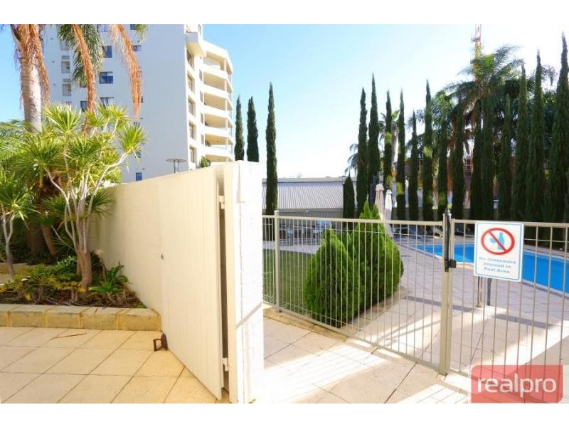 2/1 Queen Street, South Perth WA 6151