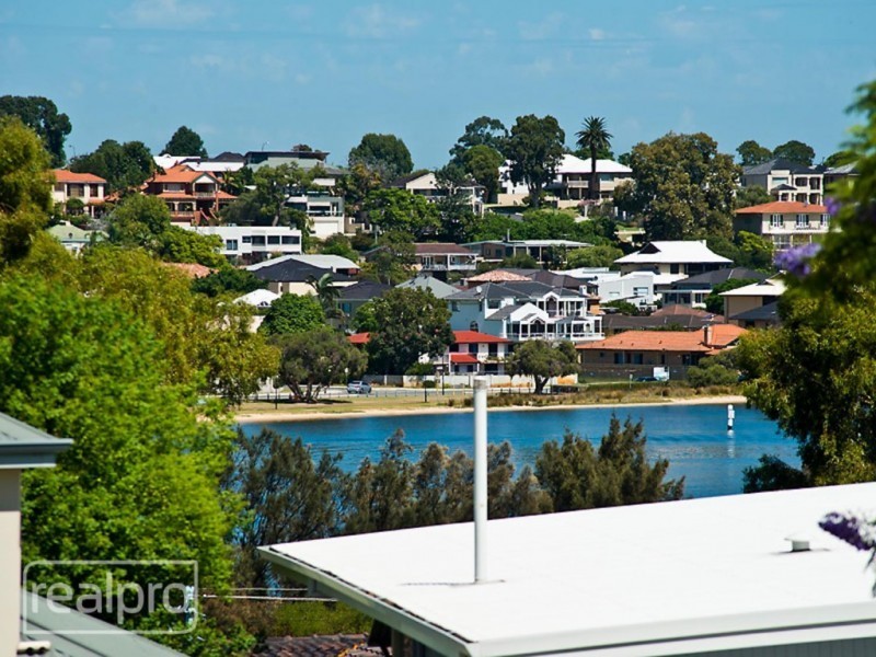 6 Success Crescent, Salter Point WA 6152