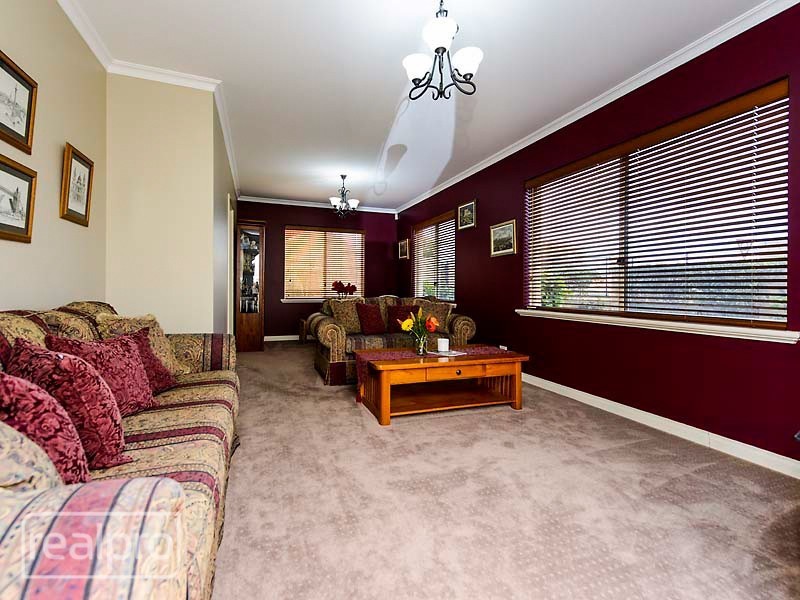 66 Welwyn Avenue, Manning WA 6152