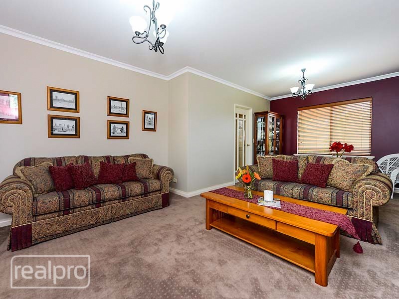 66 Welwyn Avenue, Manning WA 6152