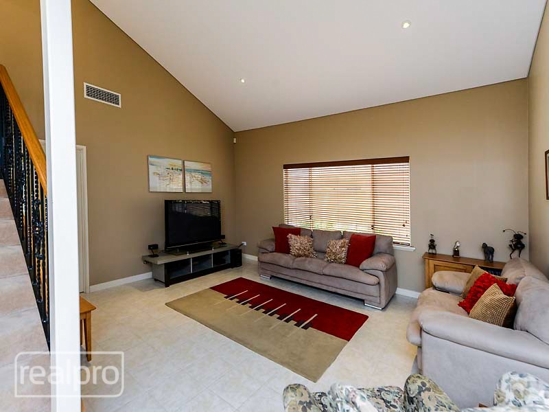 66 Welwyn Avenue, Manning WA 6152