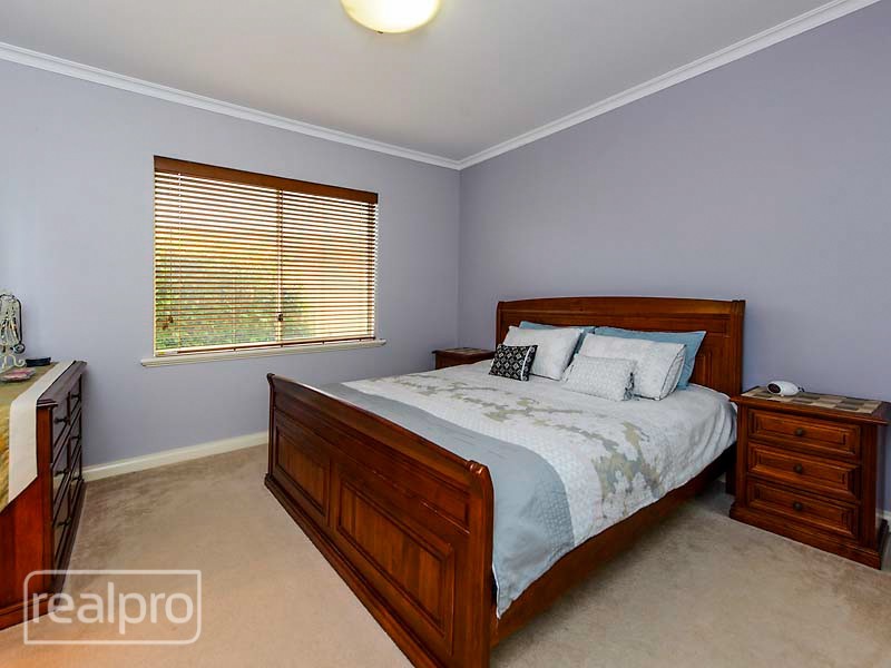 66 Welwyn Avenue, Manning WA 6152