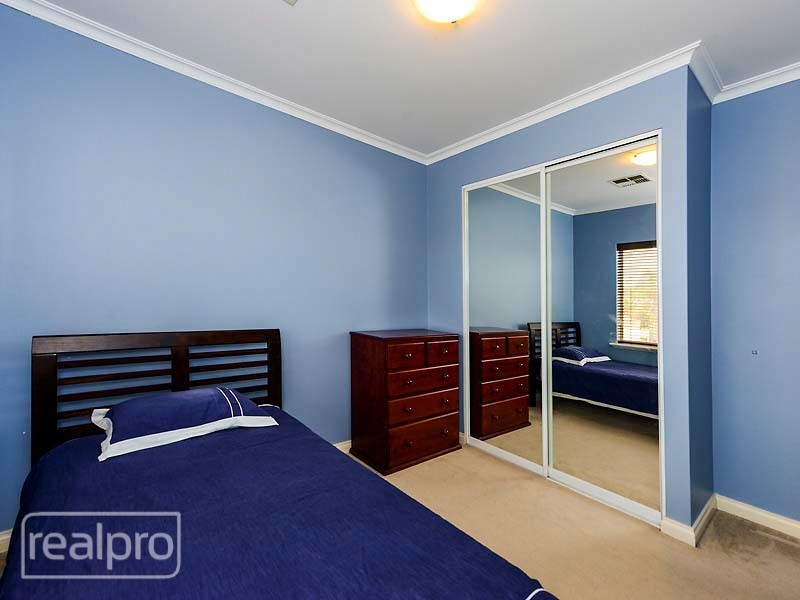 66 Welwyn Avenue, Manning WA 6152