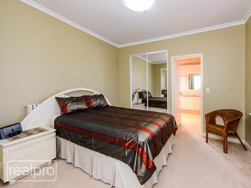 66 Welwyn Avenue, Manning WA 6152