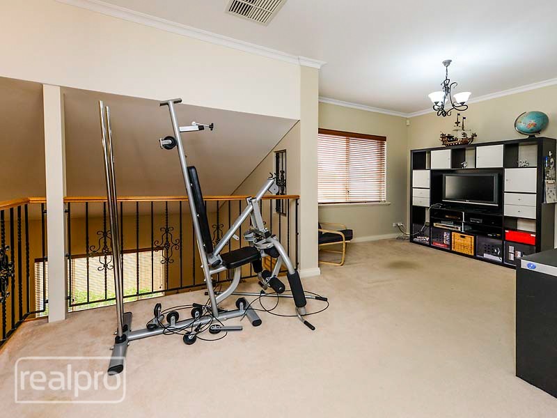 66 Welwyn Avenue, Manning WA 6152