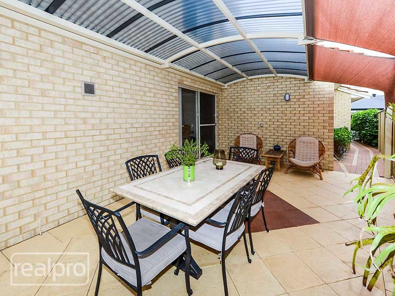 66 Welwyn Avenue, Manning WA 6152
