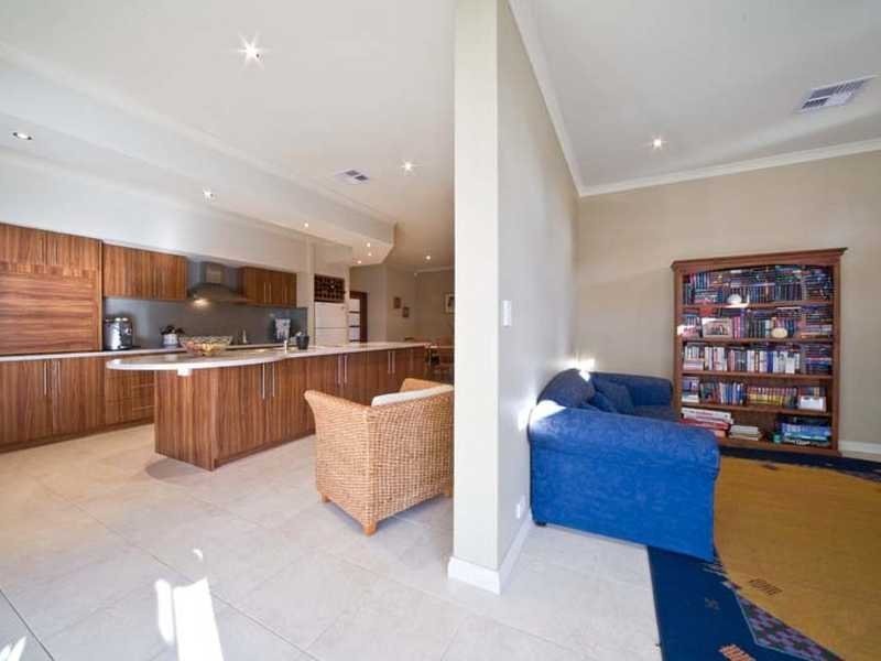 96 Kenny Street, Bassendean WA 6054