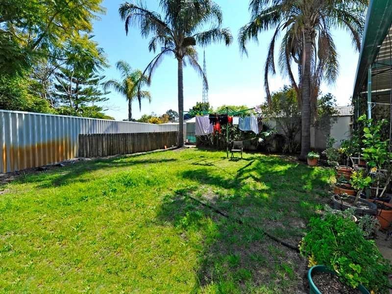 27 Irwin Road, Embleton WA 6062