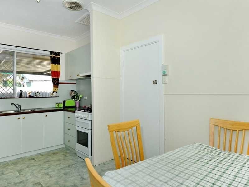 27 Irwin Road, Embleton WA 6062