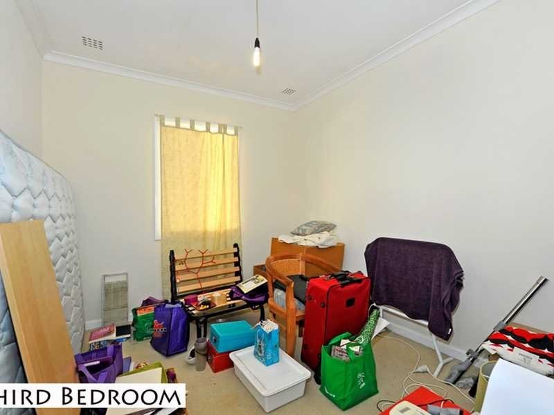 27 Irwin Road, Embleton WA 6062