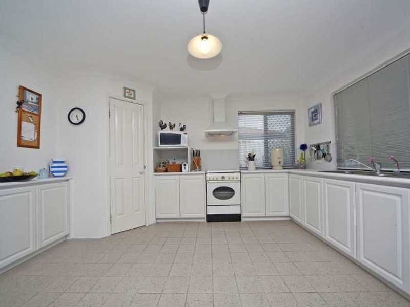 1A Burnett Street, Embleton WA 6062