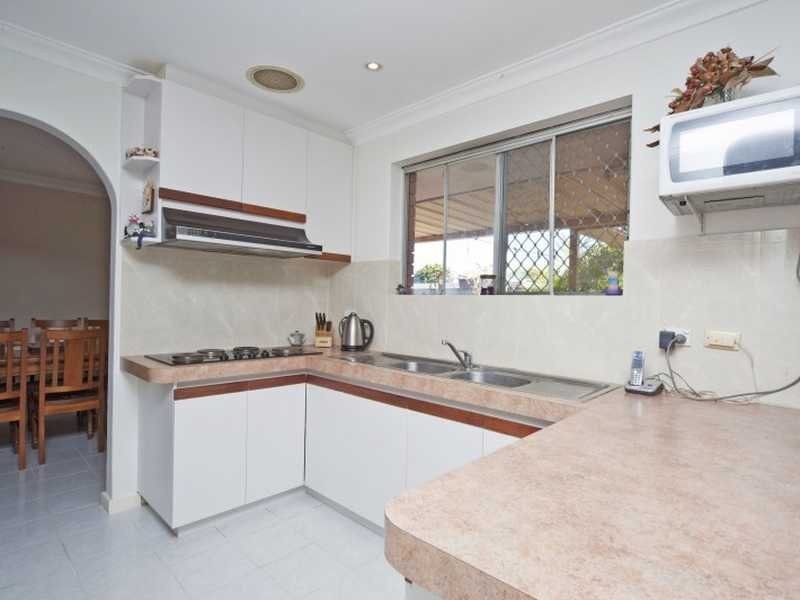 65 Embleton Avenue, Embleton WA 6062