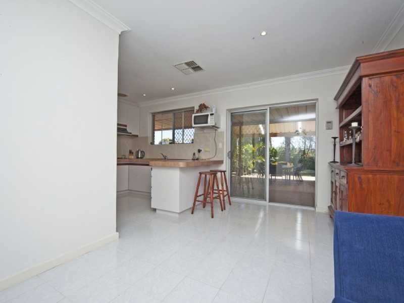 65 Embleton Avenue, Embleton WA 6062