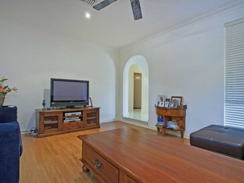 65 Embleton Avenue, Embleton WA 6062