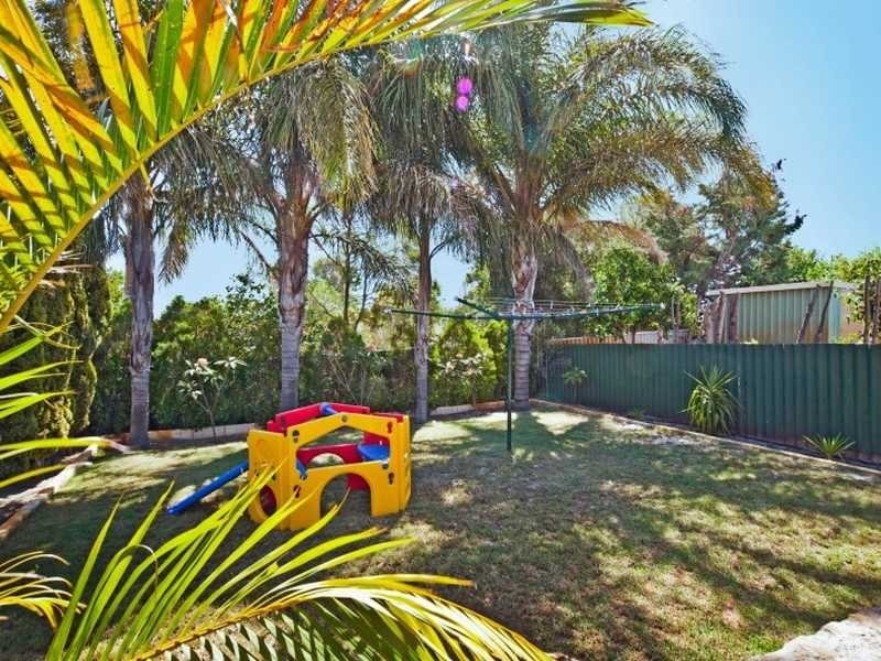 65 Embleton Avenue, Embleton WA 6062