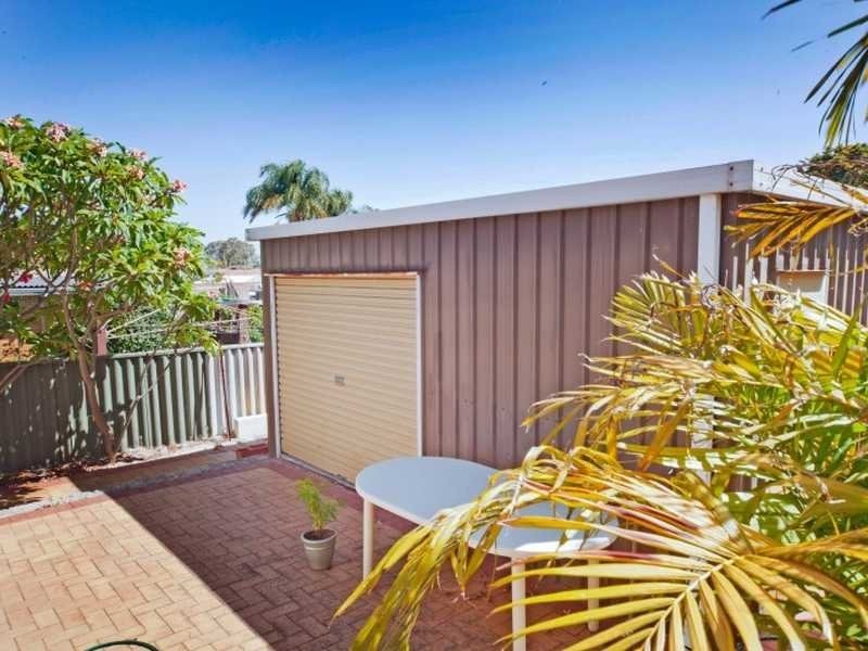 65 Embleton Avenue, Embleton WA 6062