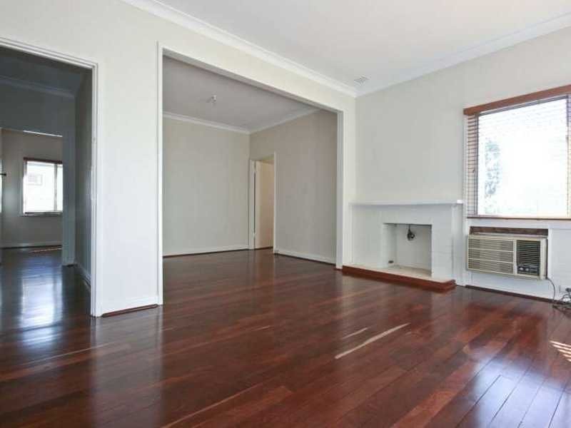 7 Grant Street, Embleton WA 6062