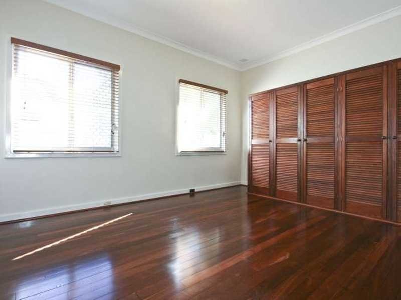 7 Grant Street, Embleton WA 6062