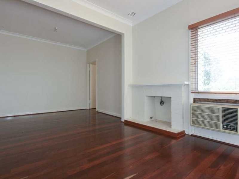 7 Grant Street, Embleton WA 6062