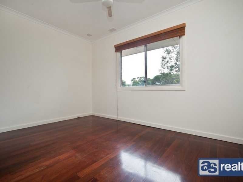 7 Bromley Street, Embleton WA 6062