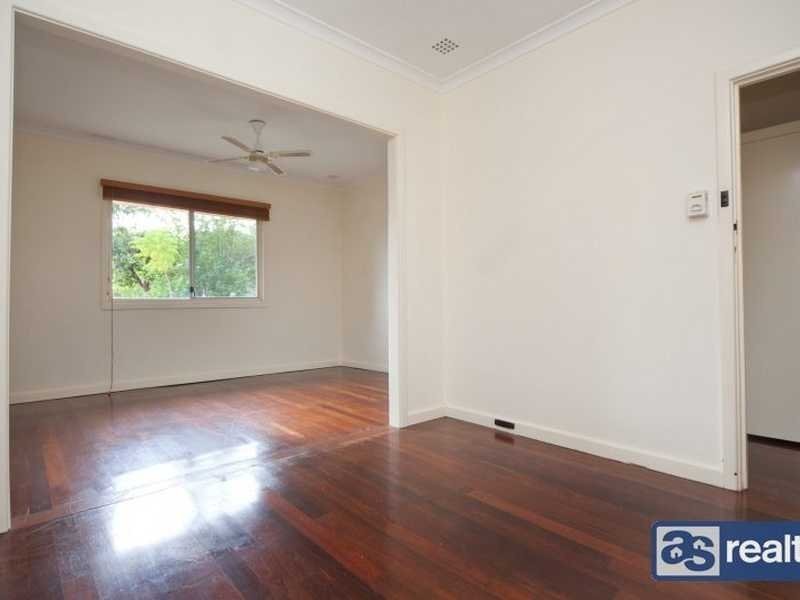 7 Bromley Street, Embleton WA 6062