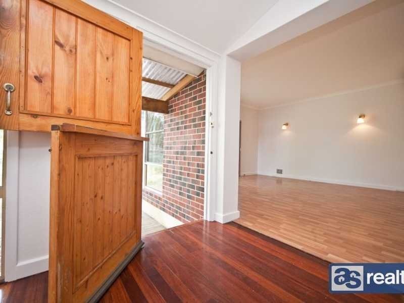 7 Bromley Street, Embleton WA 6062