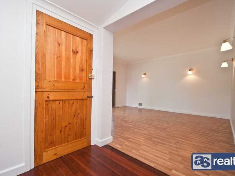 7 Bromley Street, Embleton WA 6062