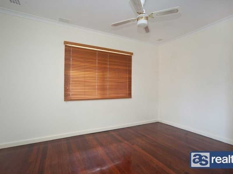 7 Bromley Street, Embleton WA 6062