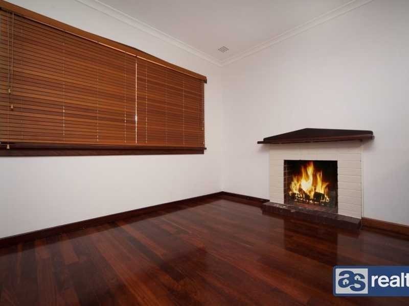 7 Bromley Street, Embleton WA 6062