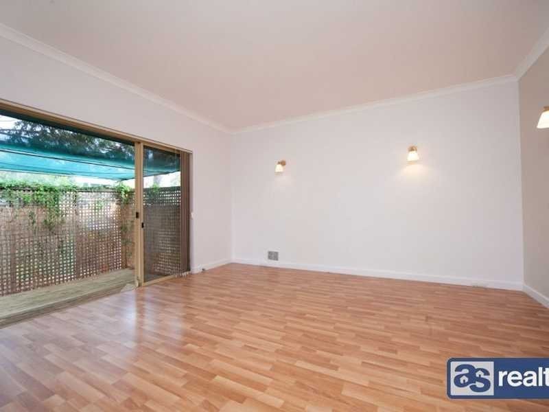 7 Bromley Street, Embleton WA 6062