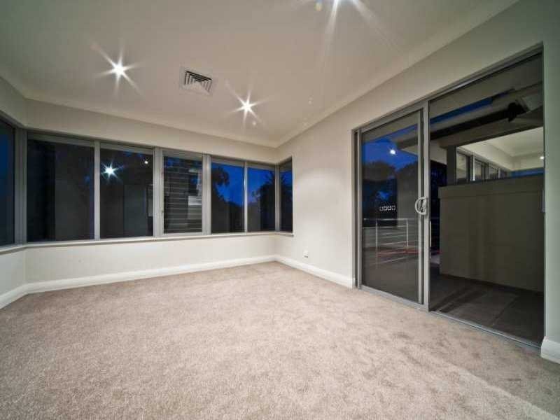 34 Bassendean Parade, Bassendean WA 6054