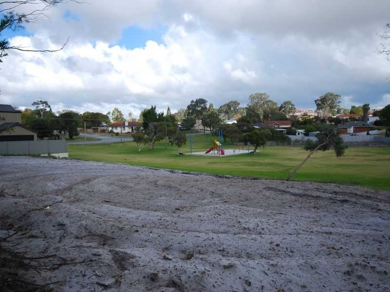 26 Bromley Street, Embleton WA 6062