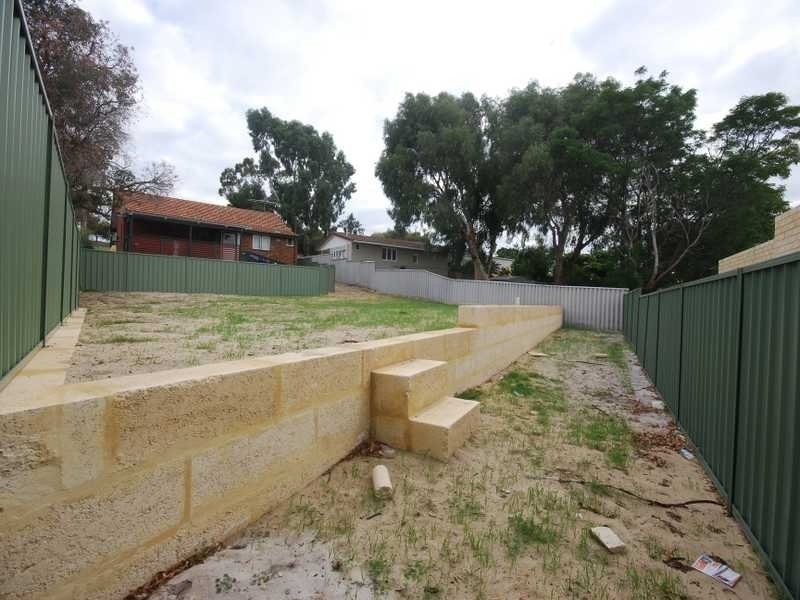 17A Hawkins Street, Embleton WA 6062