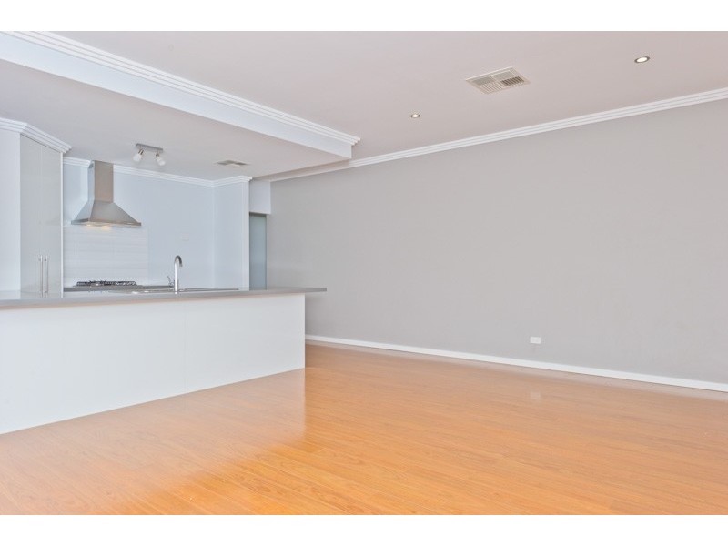 42B Beechboro Road, Bayswater WA 6053