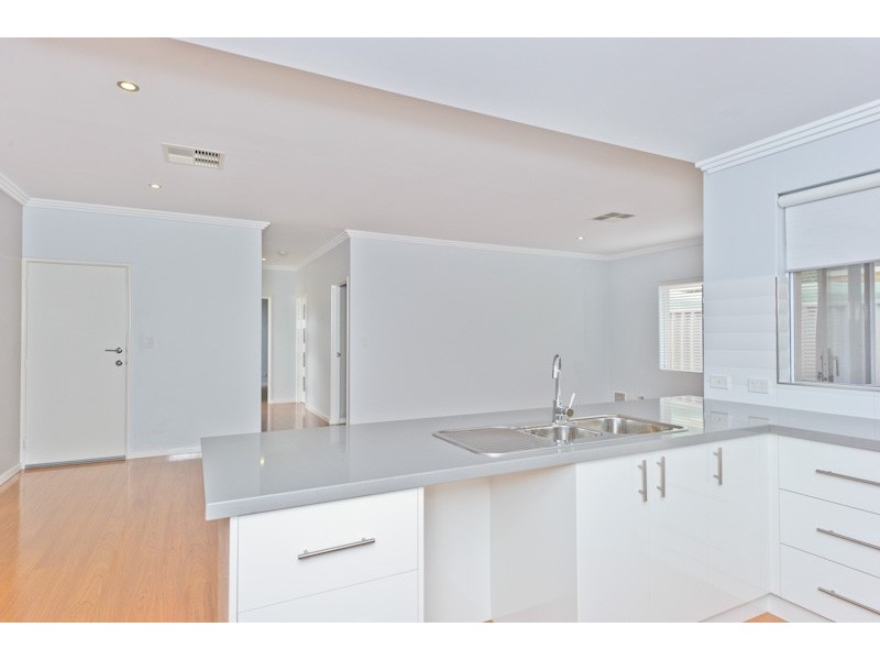 42B Beechboro Road, Bayswater WA 6053