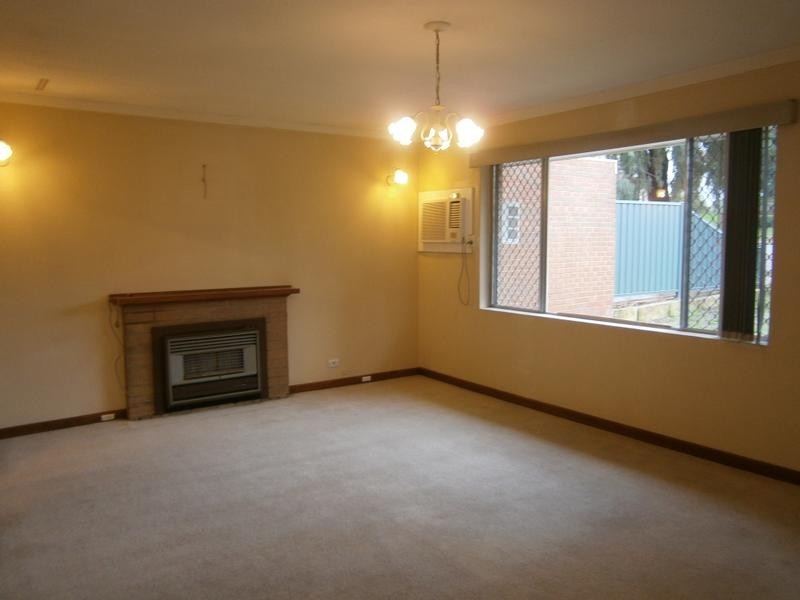 16 Sanderson Street, Embleton WA 6062