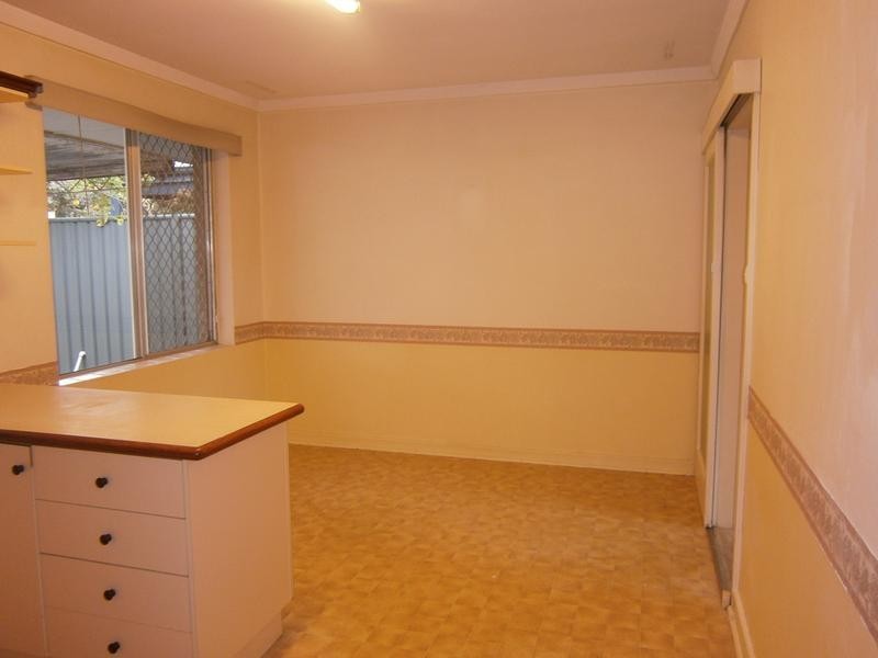 16 Sanderson Street, Embleton WA 6062