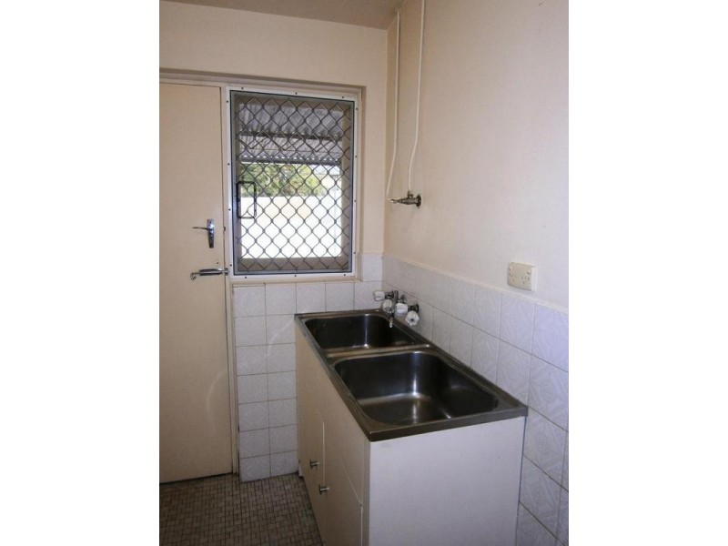 16 Sanderson Street, Embleton WA 6062