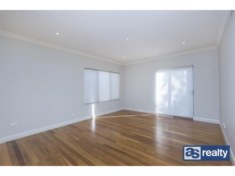 34C Bassendean Parade, Bassendean WA 6054