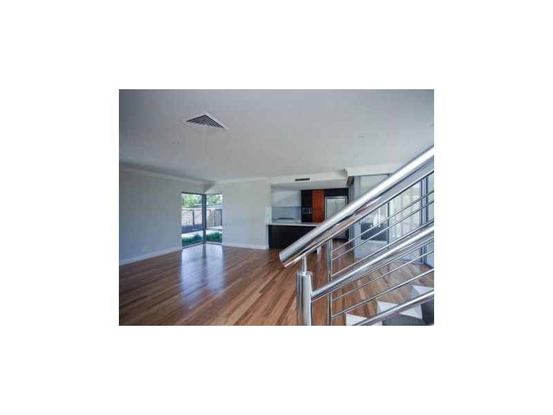 34B Bassendean Parade, Bassendean WA 6054