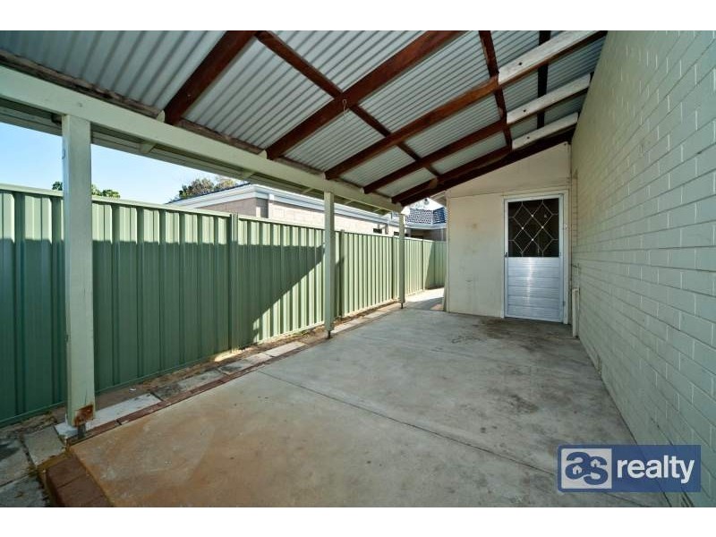 15 Wade Street, Embleton WA 6062