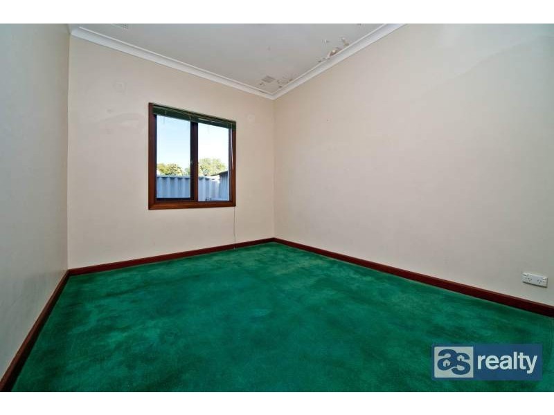 15 Wade Street, Embleton WA 6062