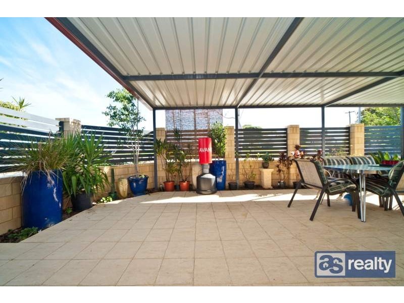 20 Mallion St, Embleton WA 6062