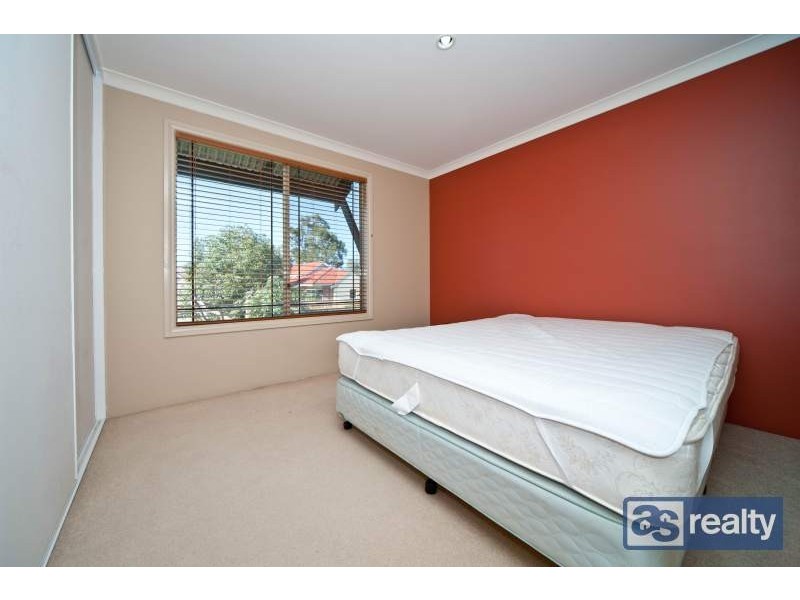 7 Essex Street, Bayswater WA 6053