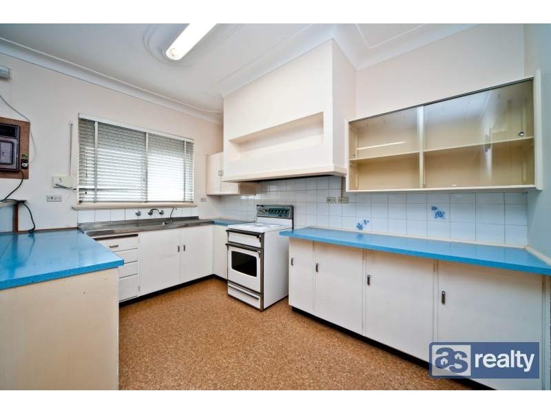 124 Drake Street, Embleton WA 6062